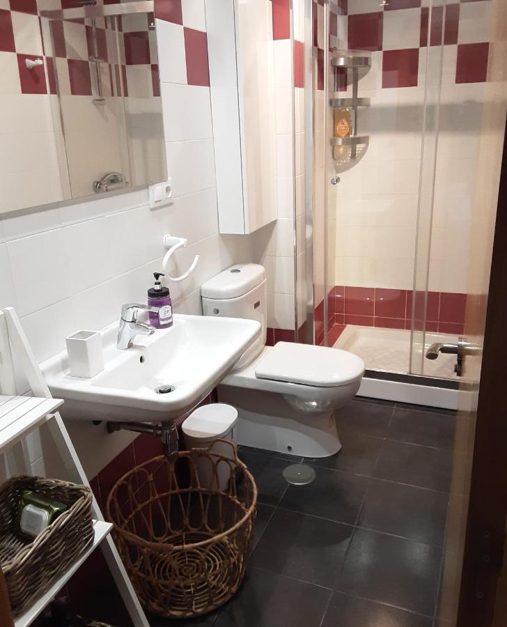 Apartamento Cine Colon 2 Ribadeo Exteriér fotografie