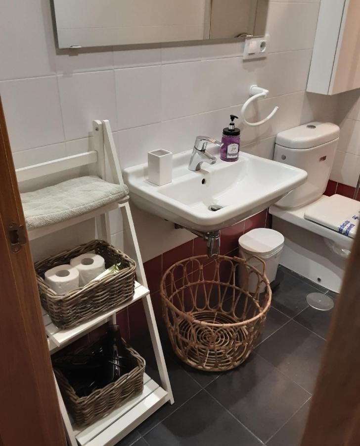 Apartamento Cine Colon 2 Ribadeo Exteriér fotografie